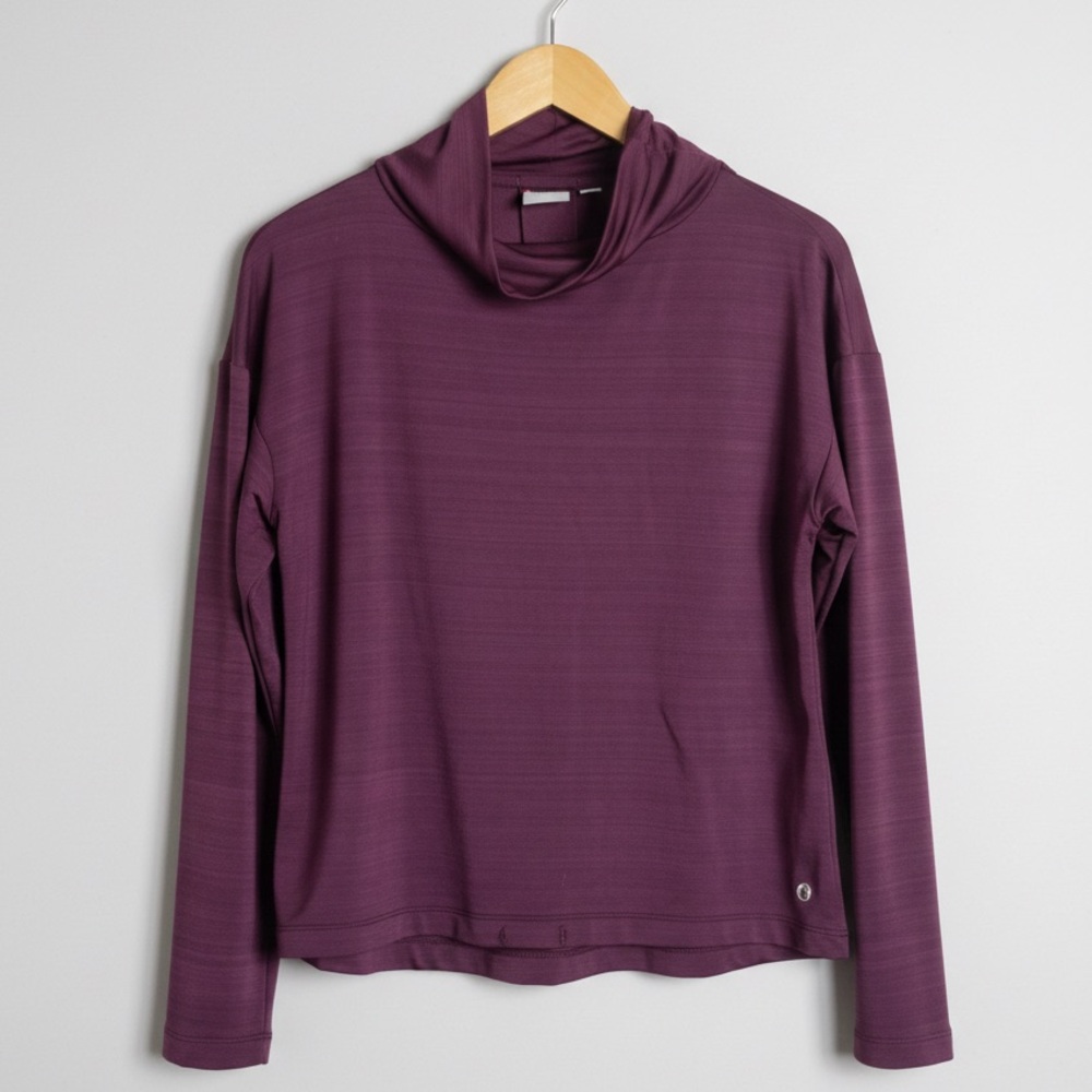 The American Outdoorsman For Women Pullover Size Small in Crushed Violet